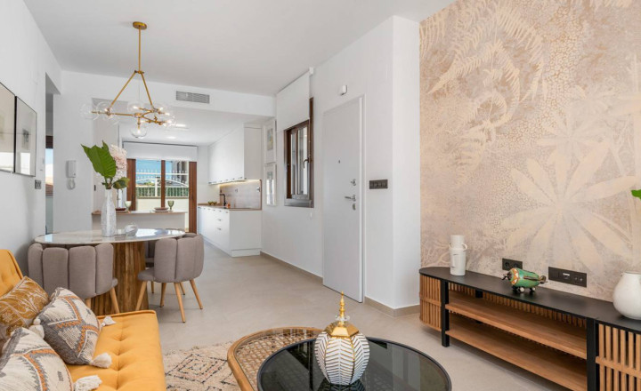 FIRST FLOOR BUNGALOW APARTMENT IN LOS BALCONES 3 KM FROM THE BEACH - fotografia 5