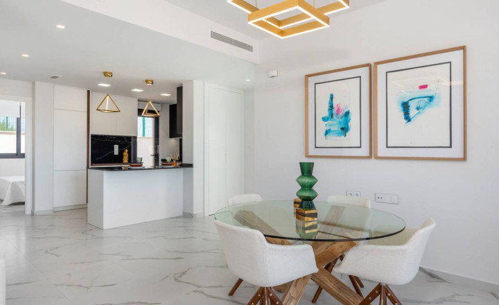 New bungalow in San Miguel de Salinas at a fantastic price and 8 km from the beach. - fotografia 2