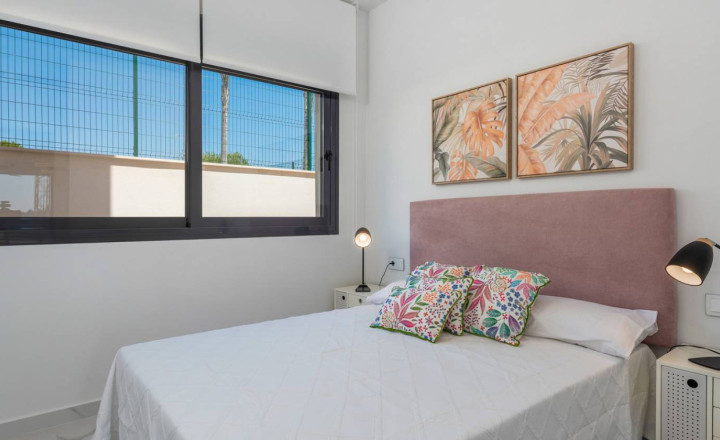 New bungalow in San Miguel de Salinas at a fantastic price and 8 km from the beach. - fotografia 7