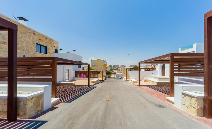 Spectacular 'Galaxy Villas' in Torrevieja with beautiful sea views - fotografia 3