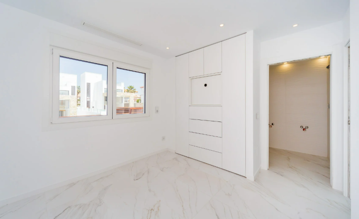 Spectacular 'Galaxy Villas' in Torrevieja with beautiful sea views - fotografia 11