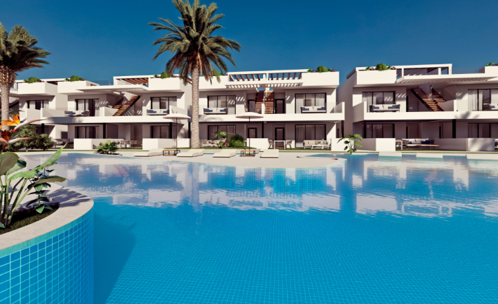 Great new flats next to the golf course and with sea view