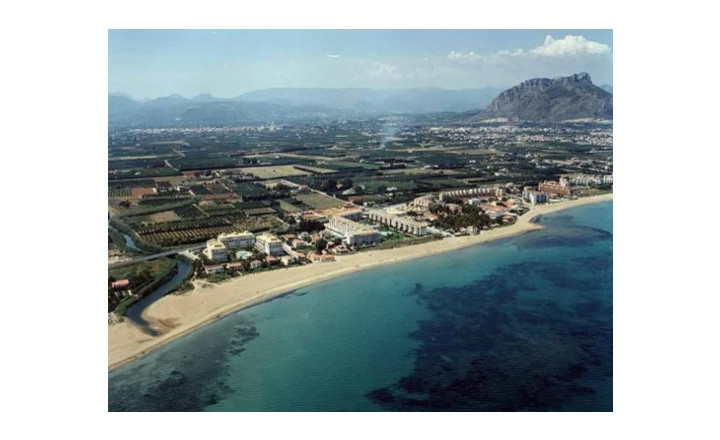 "Oceanview Residences: A Serene Oasis of Luxury and Nature, Delivering Your Dream Home in 2026!" - fotografia 7