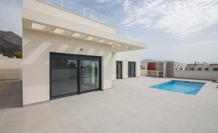 New construction villa with swimming pool in Polop de la Marina