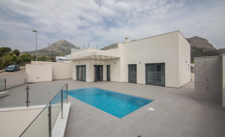 New construction villa with swimming pool in Polop de la Marina - fotografia 5