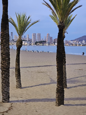 Torre de Cristal in Benidorm: Homes with Spacious Terraces and Spectacular Views - fotografia 5