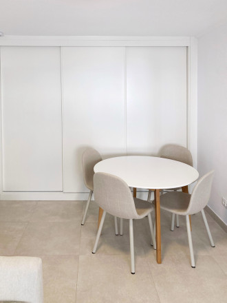 Šarmantný 2-izbový apartmán na predaj v Jávee - fotografia 1
