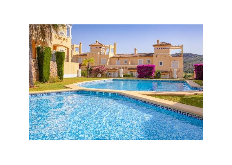 SOLD 2 bedroom apartment with comunal pool situated in La Sella, Denia